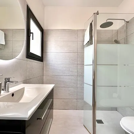 Modern And Comfortable - Center Puerto Apartment